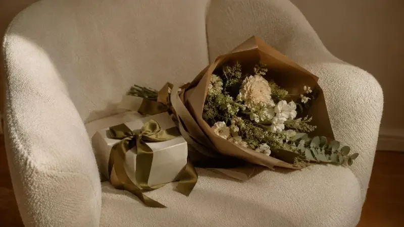 时尚品牌大秀一身造型意外出圈，评论区炸了 - 娱乐曝光文章封面